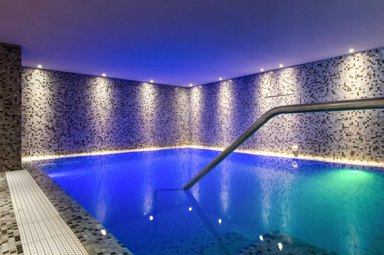 Apartaments Suites Ambassador Caorle Esterno foto